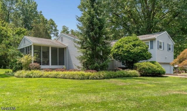 4 Glenwood Terrace, Bridgewater Twp., NJ 08807