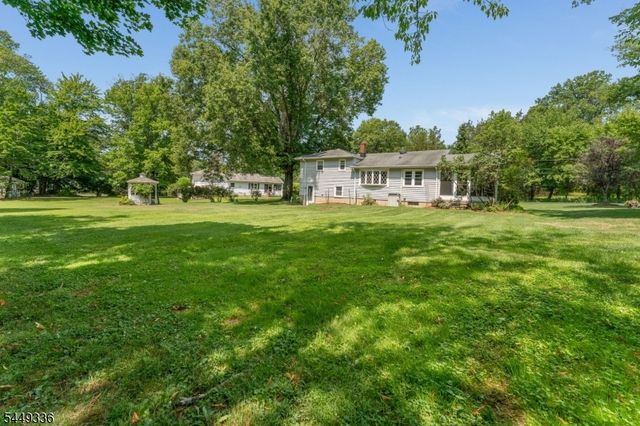 4 Glenwood Terrace, Bridgewater Twp., NJ 08807