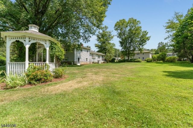 4 Glenwood Terrace, Bridgewater Twp., NJ 08807
