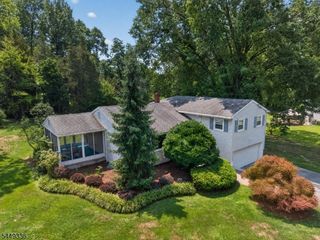 4 Glenwood Terrace, Bridgewater Twp., NJ 08807