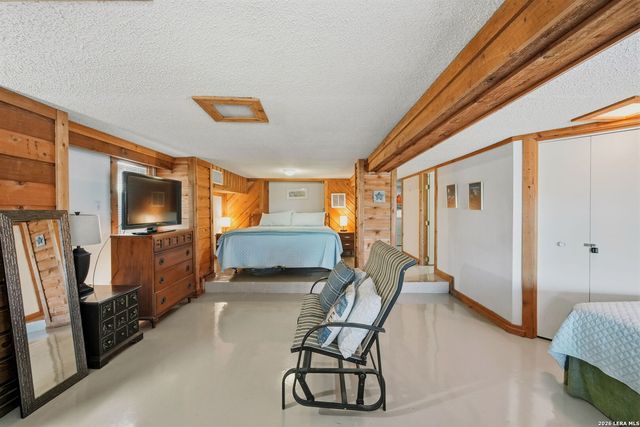 2681 Lakeview Dr, Canyon Lake, TX 78133