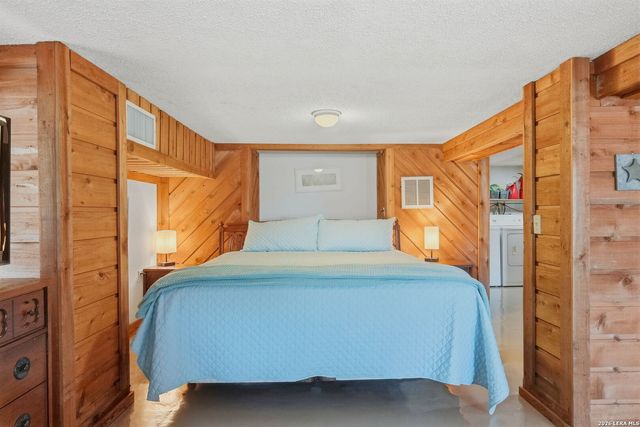 2681 Lakeview Dr, Canyon Lake, TX 78133