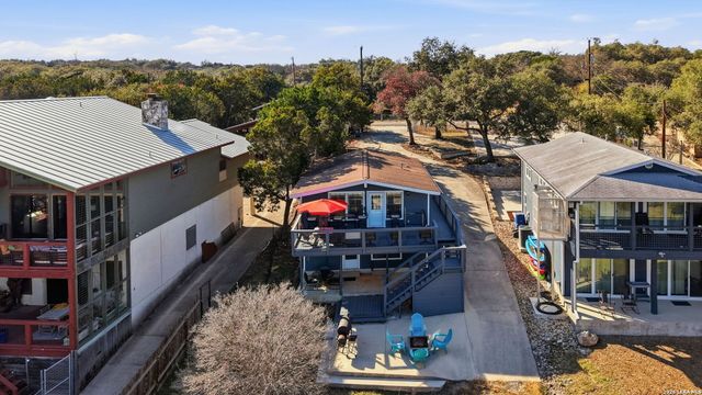 2681 Lakeview Dr, Canyon Lake, TX 78133