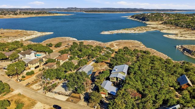 2681 Lakeview Dr, Canyon Lake, TX 78133