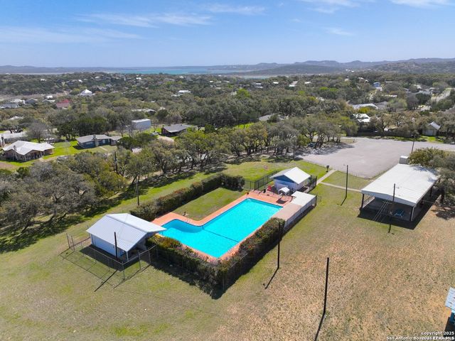 2681 Lakeview Dr, Canyon Lake, TX 78133