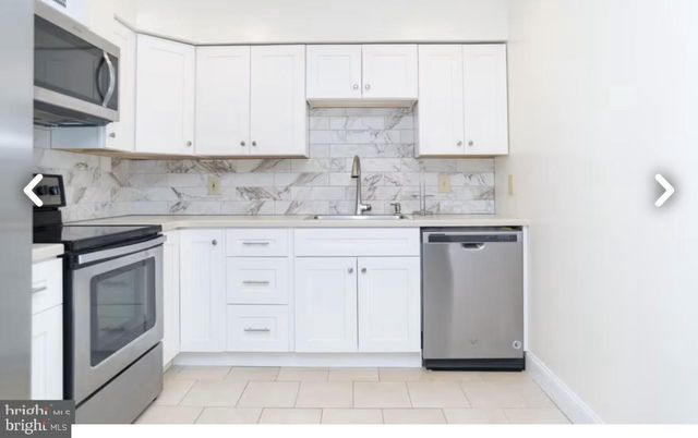216 JENNIFER CT, Levittown, PA 19057
