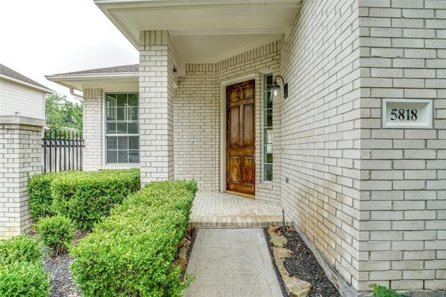 5818 Pebble Bank Lane, Houston, TX 77041
