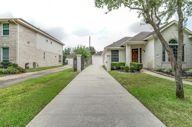5818 Pebble Bank Lane, Houston, TX 77041