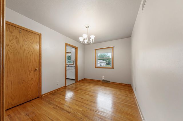 120 N Manitou Drive, Mankato, MN 56001