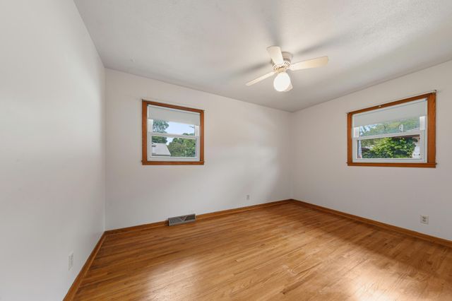 120 N Manitou Drive, Mankato, MN 56001