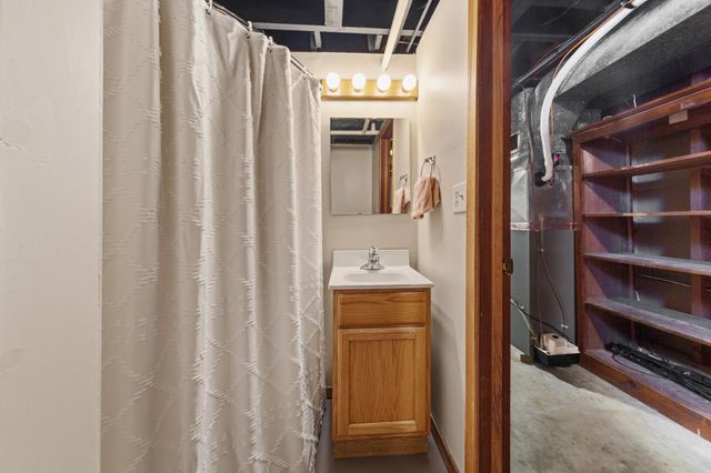 120 N Manitou Drive, Mankato, MN 56001