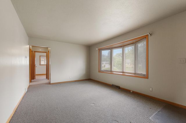 120 N Manitou Drive, Mankato, MN 56001
