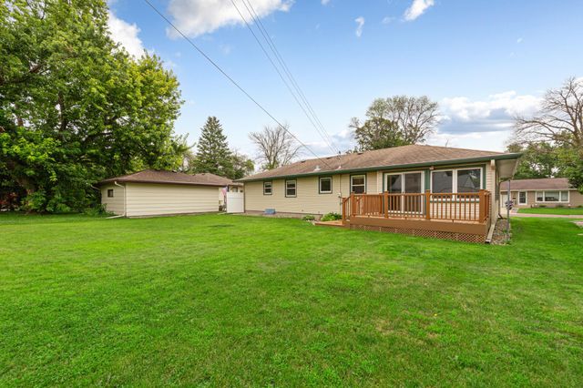 120 N Manitou Drive, Mankato, MN 56001
