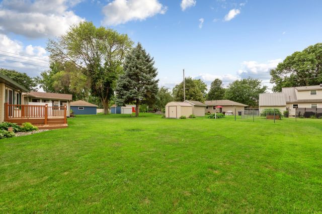 120 N Manitou Drive, Mankato, MN 56001