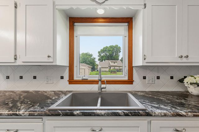 120 N Manitou Drive, Mankato, MN 56001