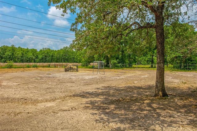 15303 Autumn Oaks Lane, Iola, TX 77861
