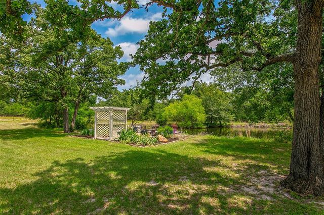 15303 Autumn Oaks Lane, Iola, TX 77861