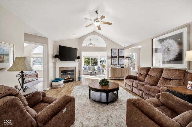 1190 Extraordinary Trail, Greenfield, IN 46140