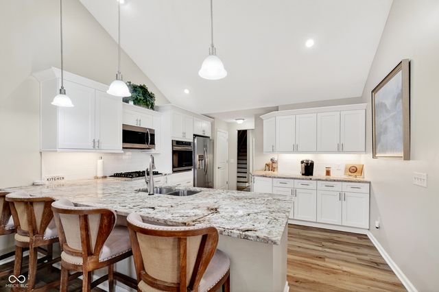 1190 Extraordinary Trail, Greenfield, IN 46140