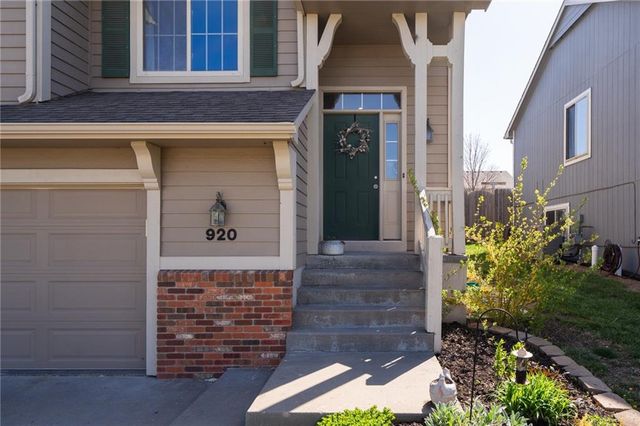 920 Deer Ridge Court, Baldwin City, KS 66006