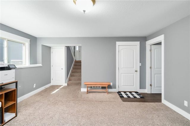 920 Deer Ridge Court, Baldwin City, KS 66006