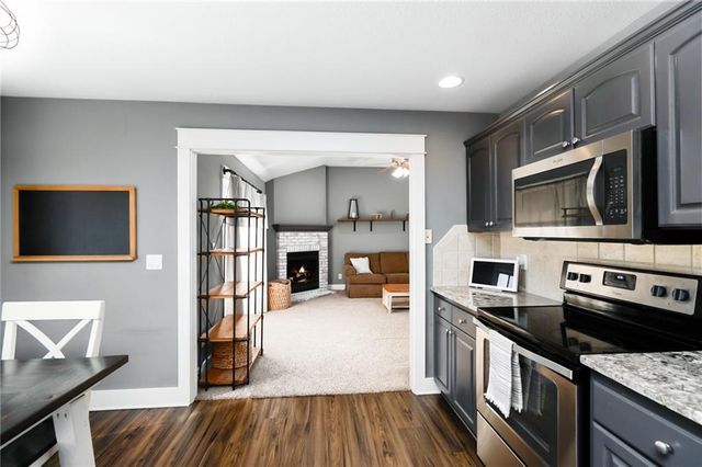 920 Deer Ridge Court, Baldwin City, KS 66006