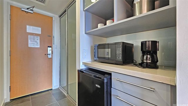 410 Atkinson Drive 657, Honolulu, HI 96814