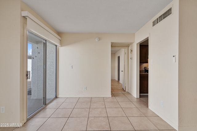 1018 E MICHELLE Drive, Phoenix, AZ 85022