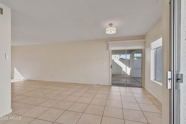 1018 E MICHELLE Drive, Phoenix, AZ 85022