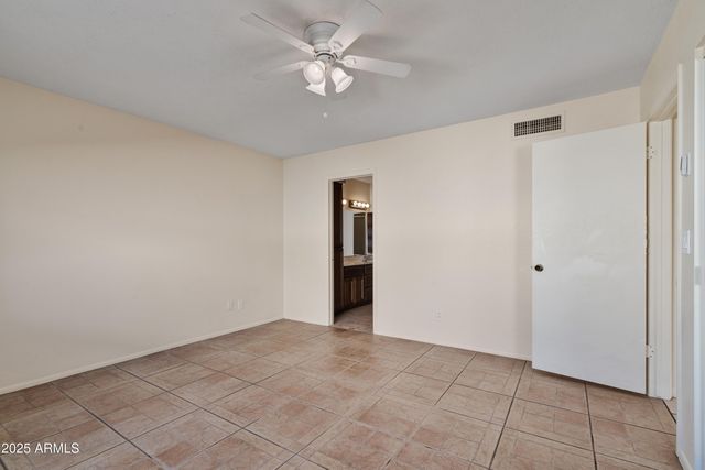 1018 E MICHELLE Drive, Phoenix, AZ 85022