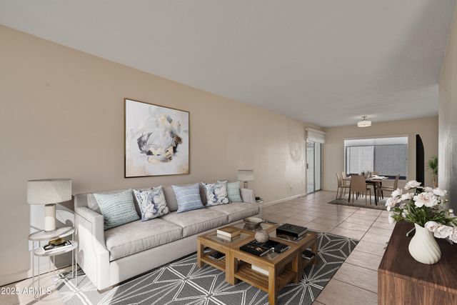 1018 E MICHELLE Drive, Phoenix, AZ 85022