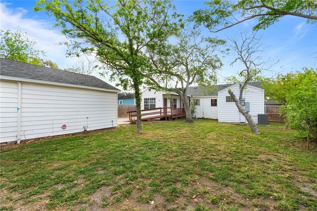 634 Sorrell St, Corpus Christi, TX 78404