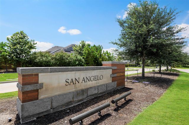 15046 Flintstone Village Trail, Cypress, TX 77433