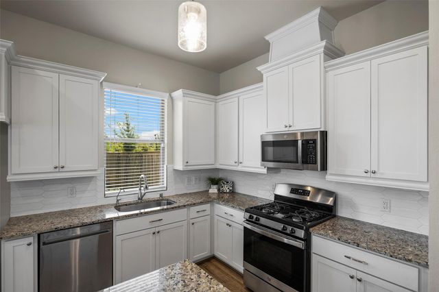15046 Flintstone Village Trail, Cypress, TX 77433