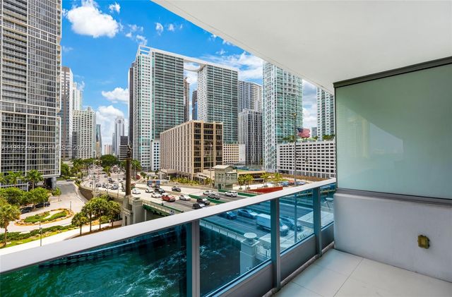 200 Biscayne Boulevard Way 504, Miami, FL 33131