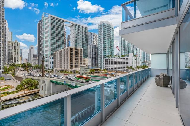 200 Biscayne Boulevard Way 504, Miami, FL 33131
