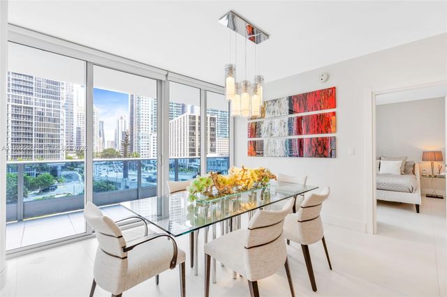 200 Biscayne Boulevard Way 504, Miami, FL 33131