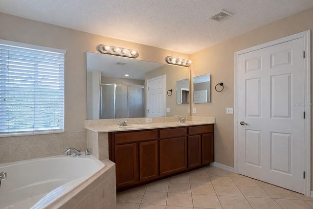 1136 CRESTWOOD COMMONS AVENUE, Ocoee, FL 34761