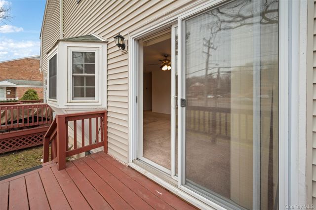 252 Village Drive 252, Hauppauge, NY 11788