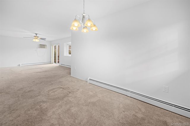 252 Village Drive 252, Hauppauge, NY 11788