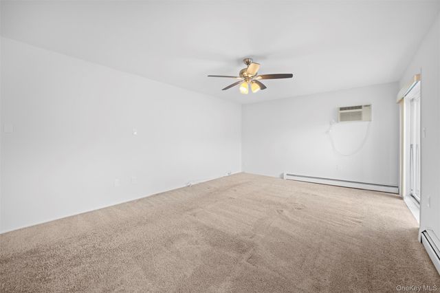 252 Village Drive 252, Hauppauge, NY 11788