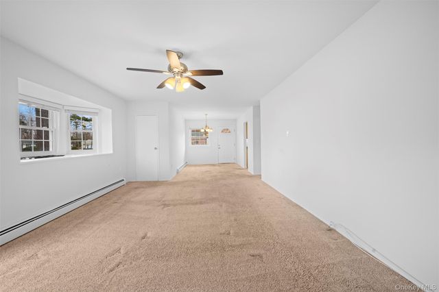 252 Village Drive 252, Hauppauge, NY 11788