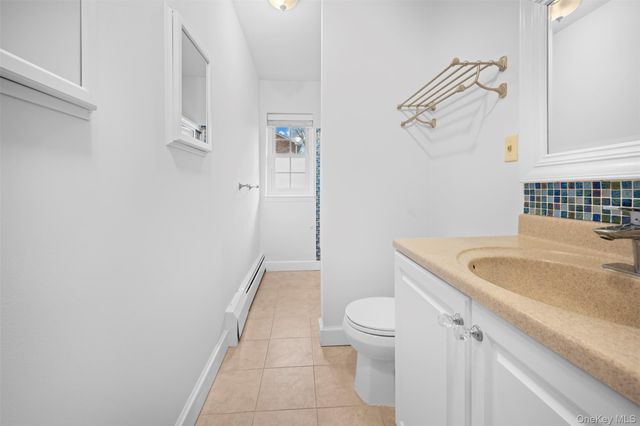 252 Village Drive 252, Hauppauge, NY 11788