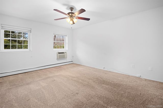 252 Village Drive 252, Hauppauge, NY 11788