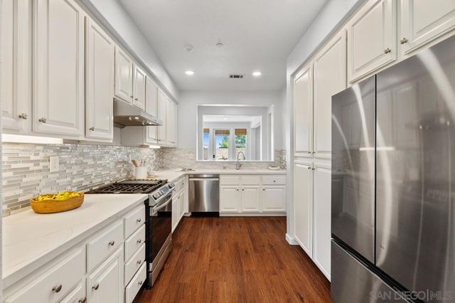 13330 Via Magdalena 6, San Diego, CA 92129
