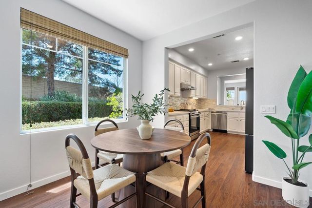 13330 Via Magdalena 6, San Diego, CA 92129