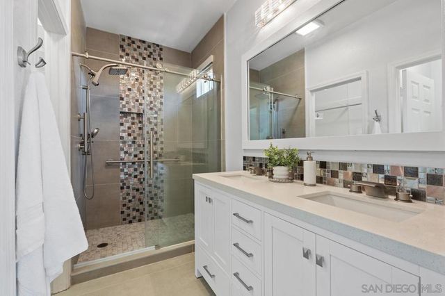 13330 Via Magdalena 6, San Diego, CA 92129