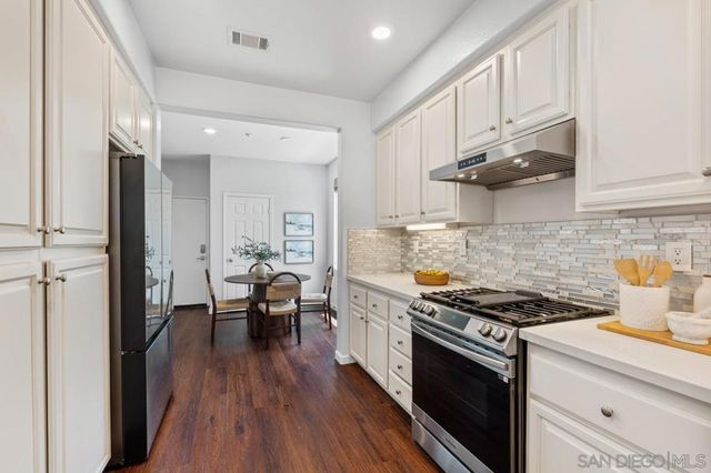 13330 Via Magdalena 6, San Diego, CA 92129