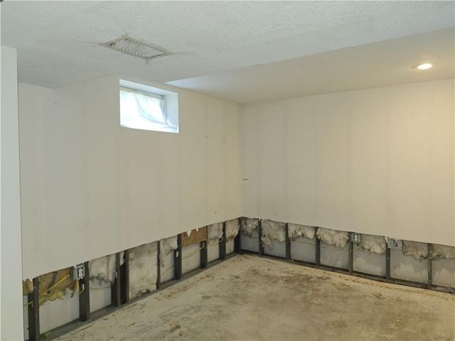 8504 E 85th Street, Raytown, MO 64138