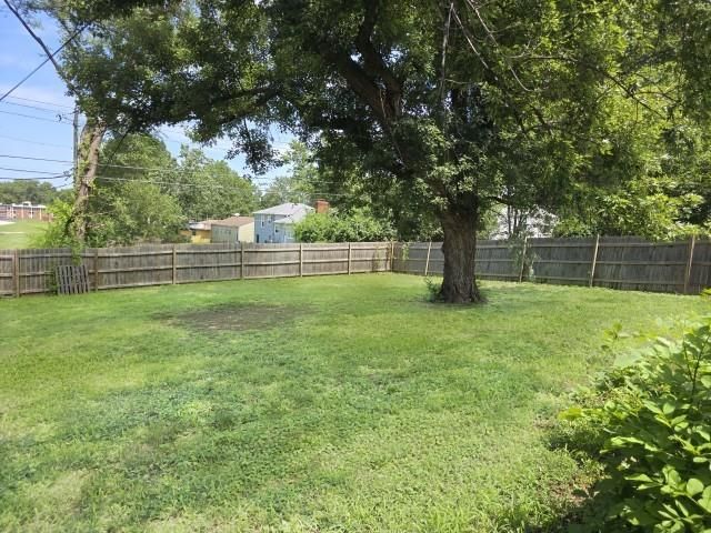 8504 E 85th Street, Raytown, MO 64138